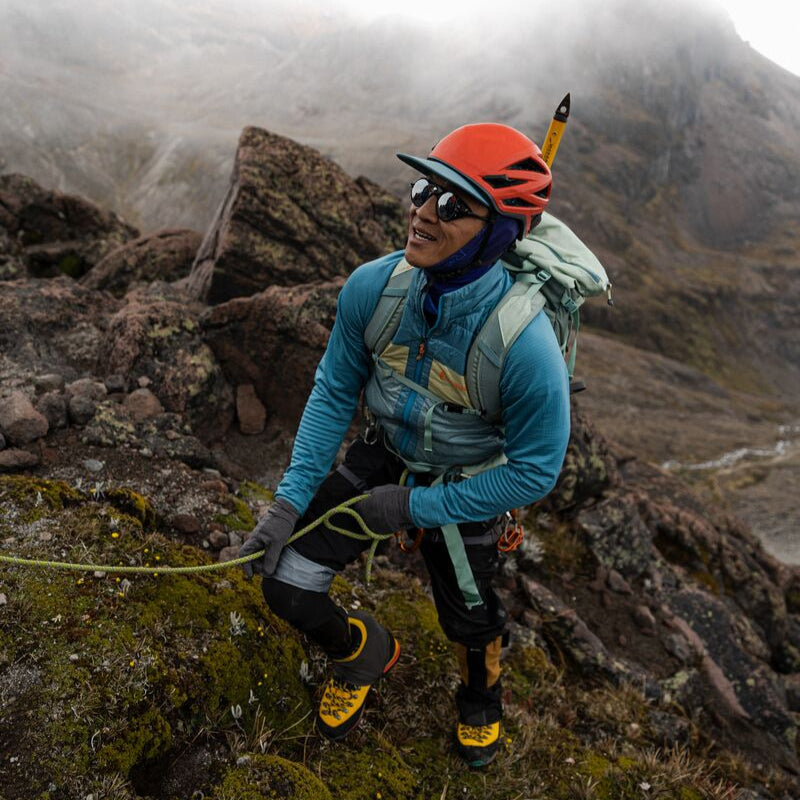 Adventure Ready Comfort Capa Hybrid Insulated Jacket - Men s