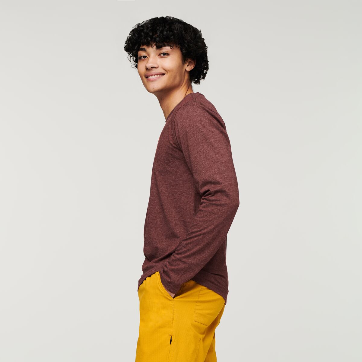 Casual Adventure Style Hello Llama Long-Sleeve T-Shirt - Men s