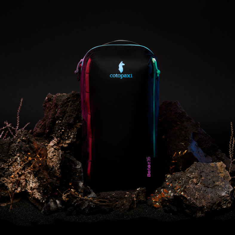 Lightweight Carry Batac 16L Daypack - Del Dia Dark