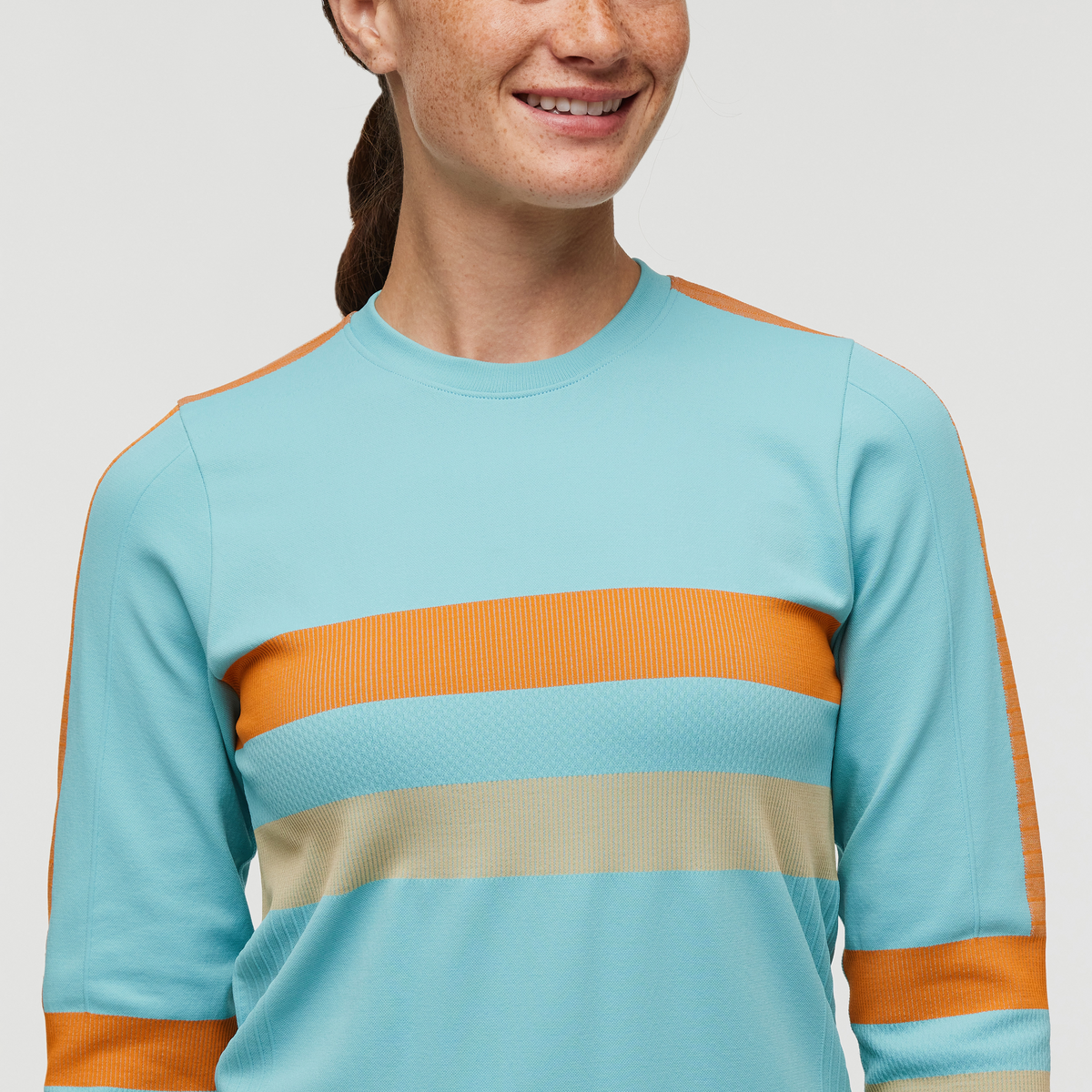 Soft Adventure Layer Debajo Seamless Baselayer Crew - Women s