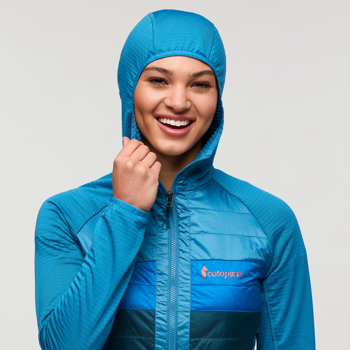 Adventure Ready Comfort Capa Hybrid Insulated Hooded Jacket - Women s