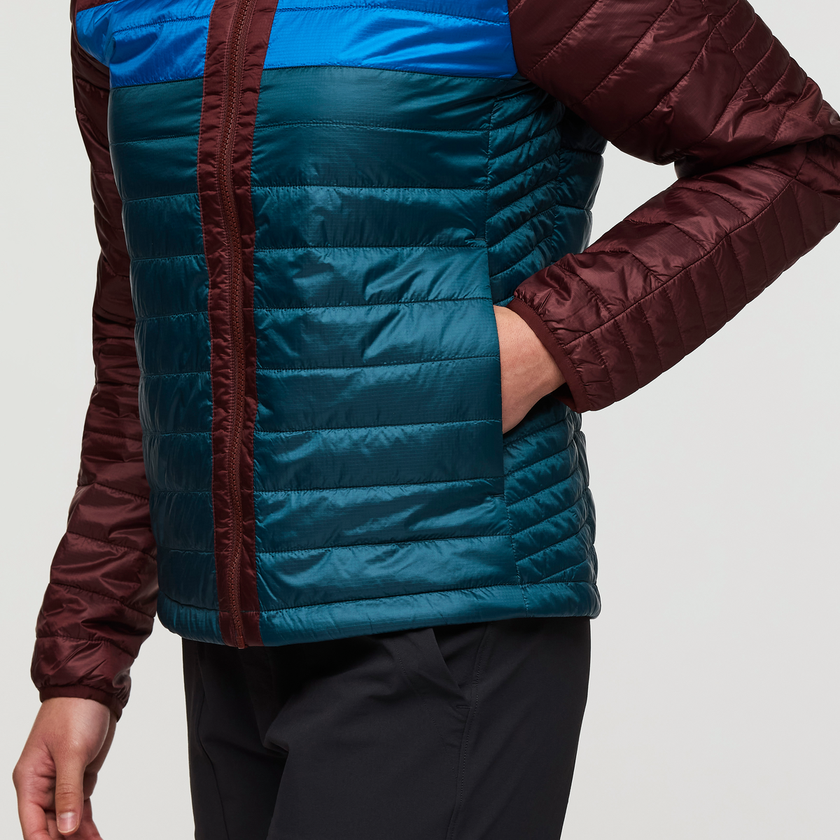 Comfortable Sun Coverage Capa Insulated Hooded Jacket - Women s