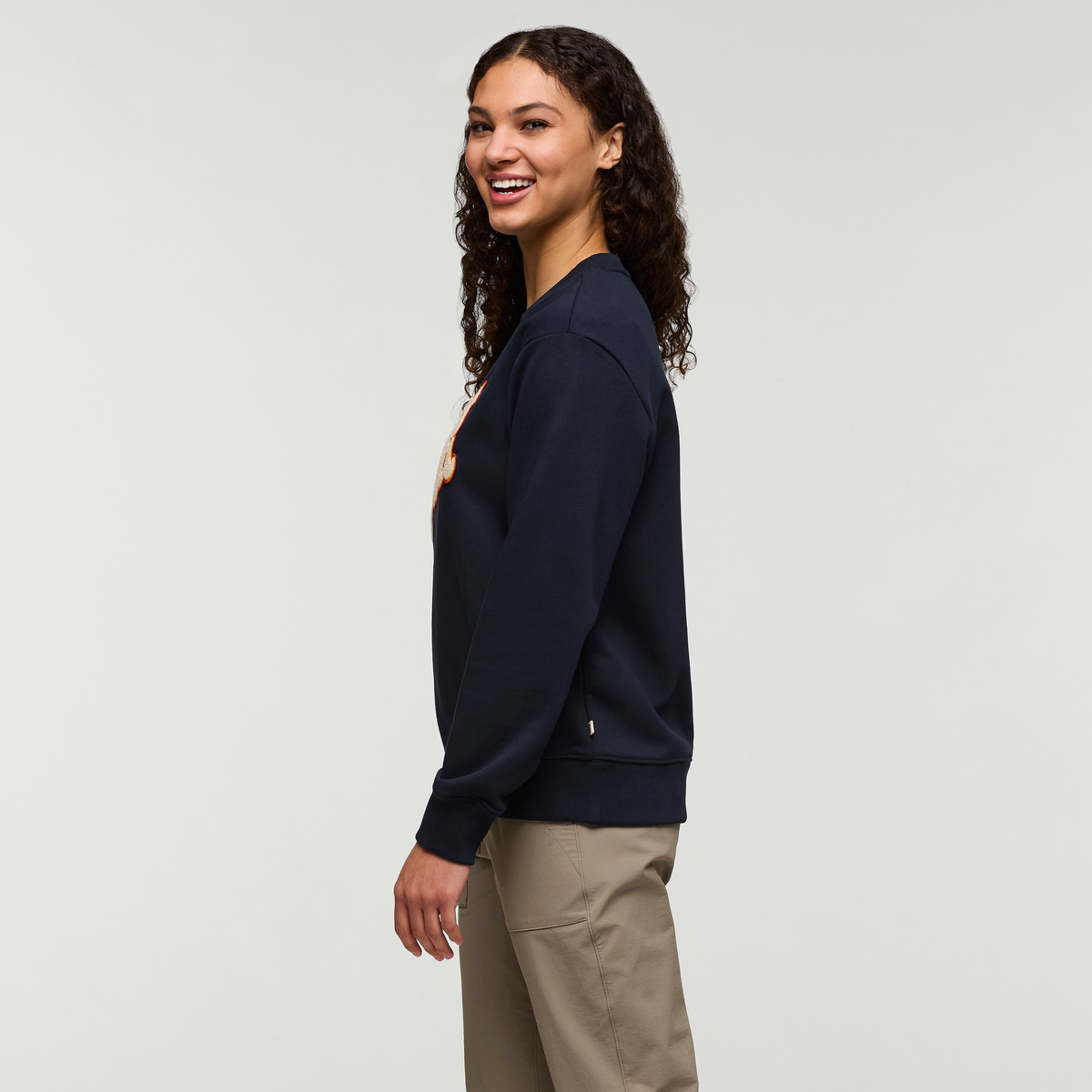 Casual Outdoor Style Coto-Patch Crew Sweatshirt - Women s