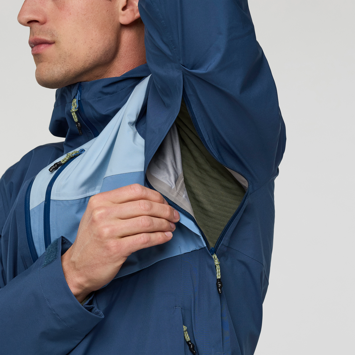 Rainy Day Protection Impermeo 3L Hooded Shell Jacket - Men s