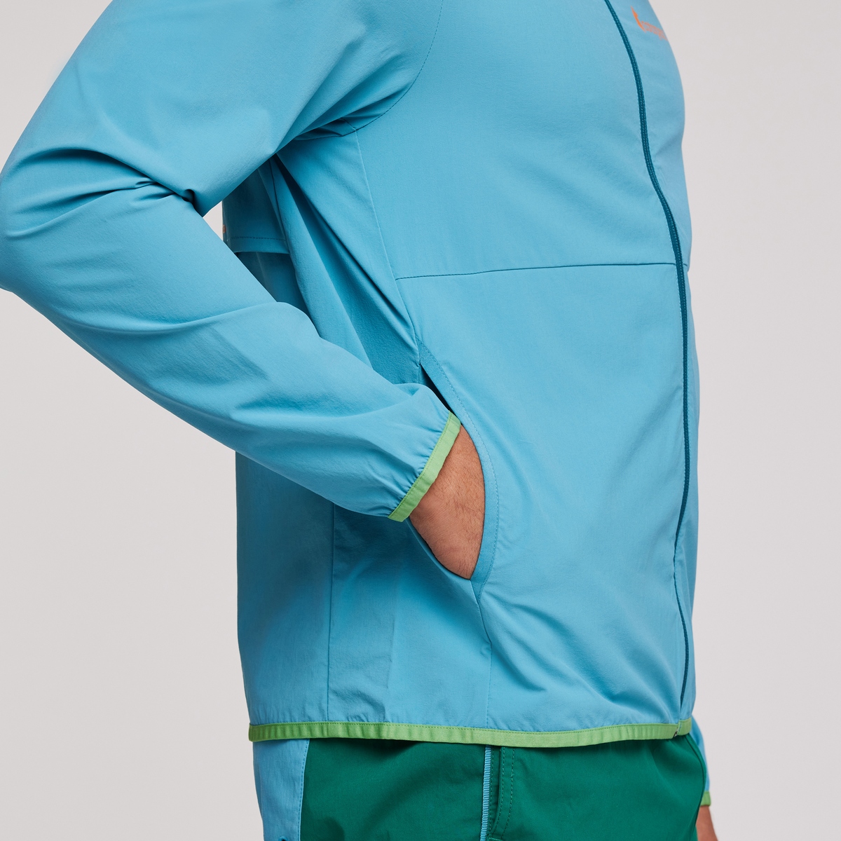 Lightweight Wind Coverage Vuelta Performance Windbreaker Jacket - Outd