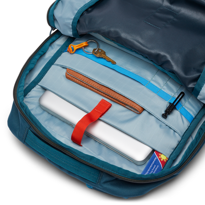 Lightweight Carry Chiquillo 26L Daypack - Cada Dia