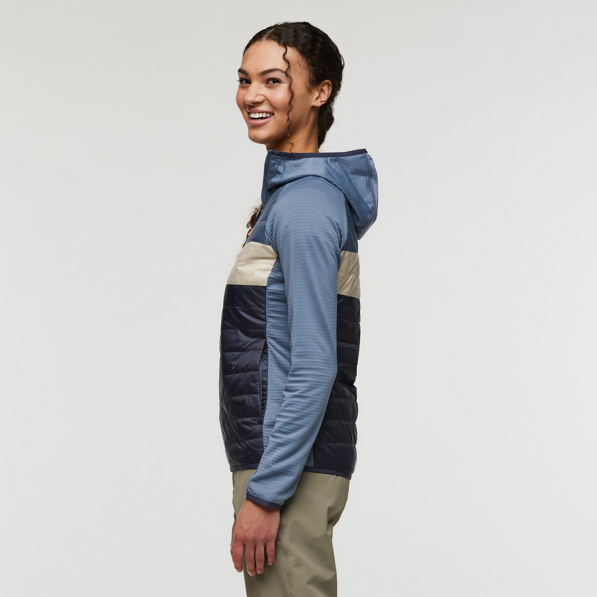 Everyday Outdoor Style Capa Hybrid Insulated Hooded Jacket - Women s