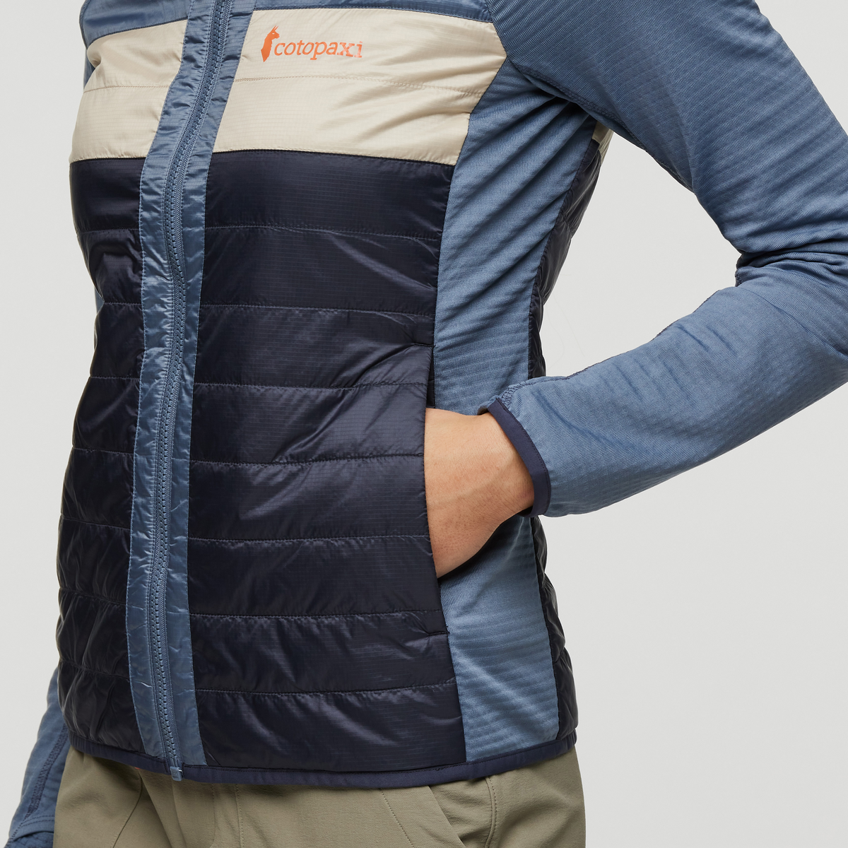 Everyday Outdoor Style Capa Hybrid Insulated Hooded Jacket - Women s