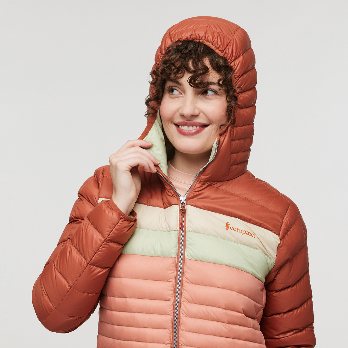 Outdoor Layering Fuego Hooded Down Jacket - Women s
