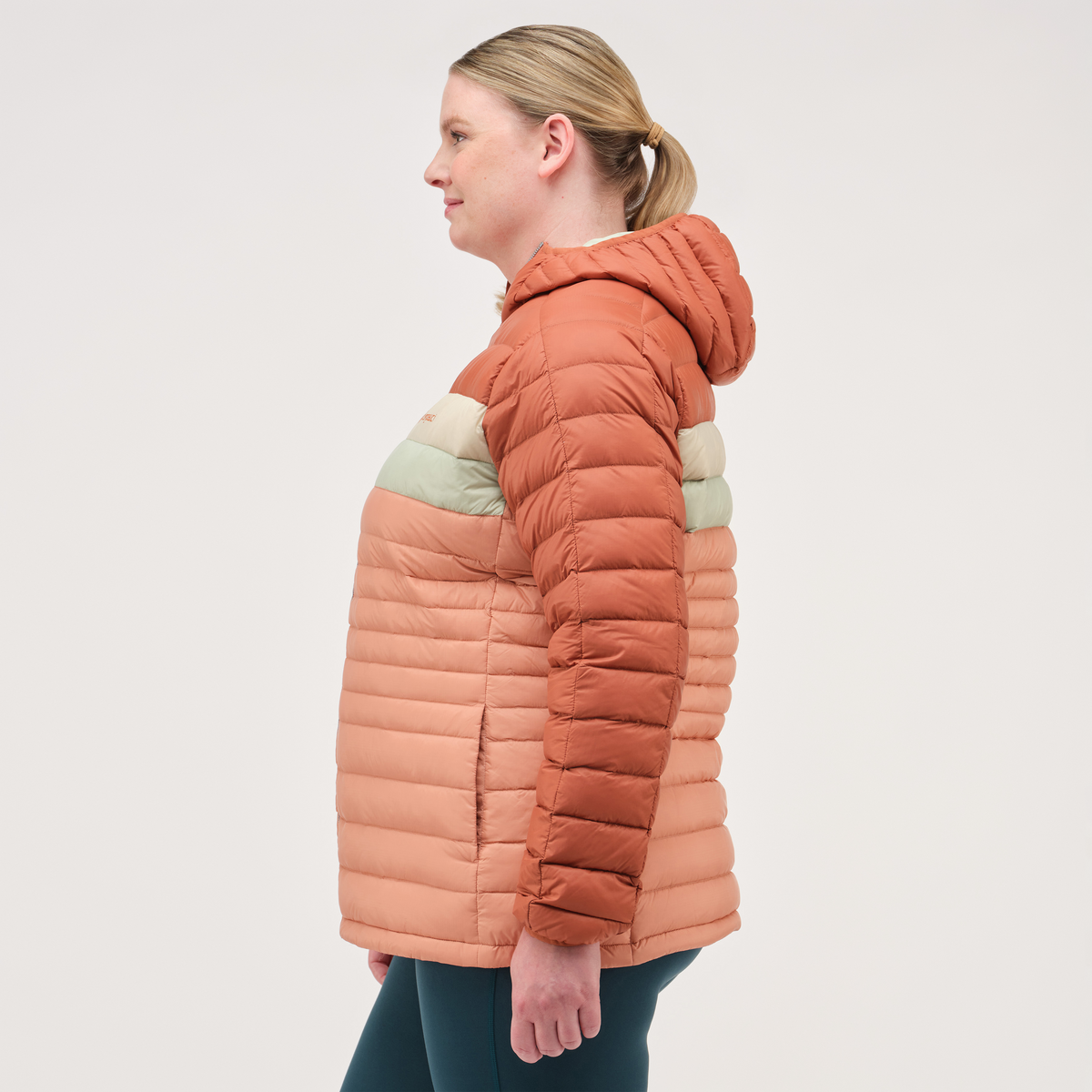 Outdoor Layering Fuego Hooded Down Jacket - Women s