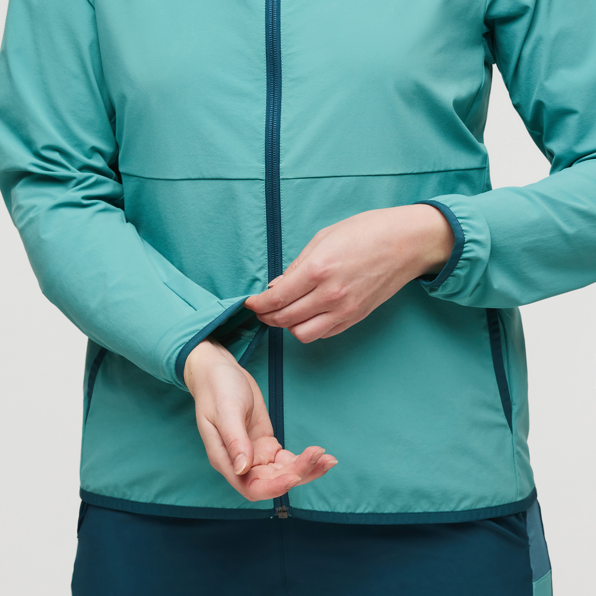Lightweight Wind Coverage Vuelta Performance Windbreaker Jacket - Outd