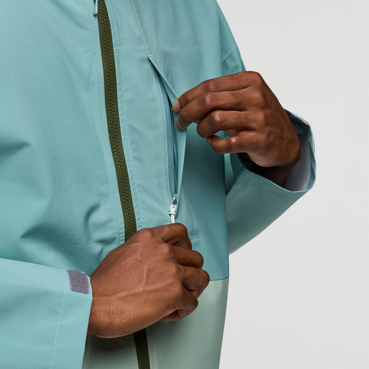 Rainy Day Protection Cielo Rain Jacket - Men s