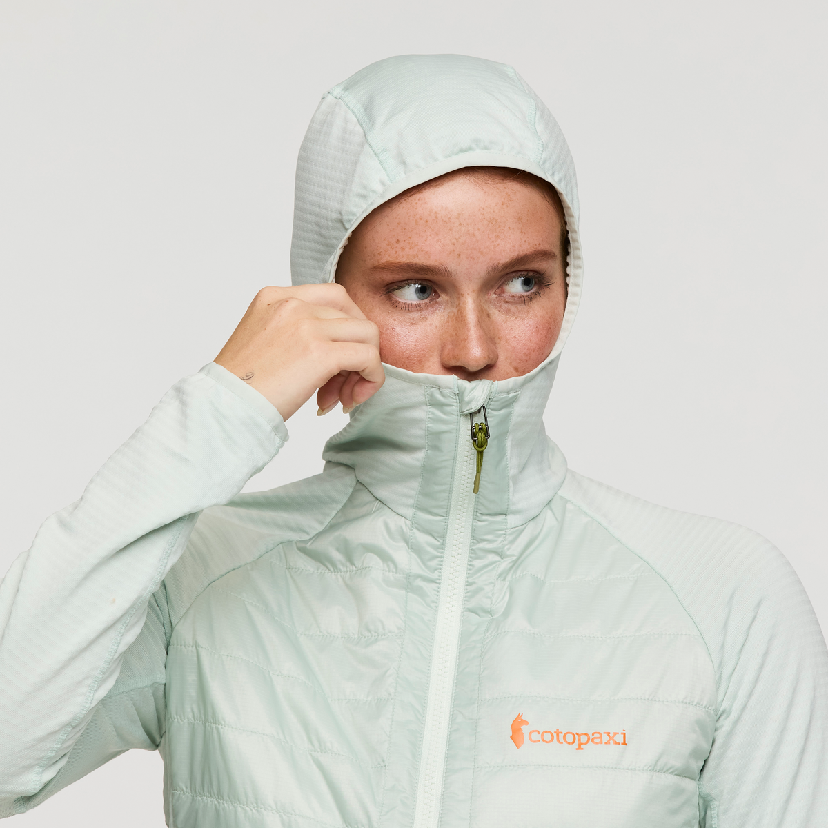 Adventure Ready Comfort Capa Hybrid Insulated Hooded Jacket - Women s
