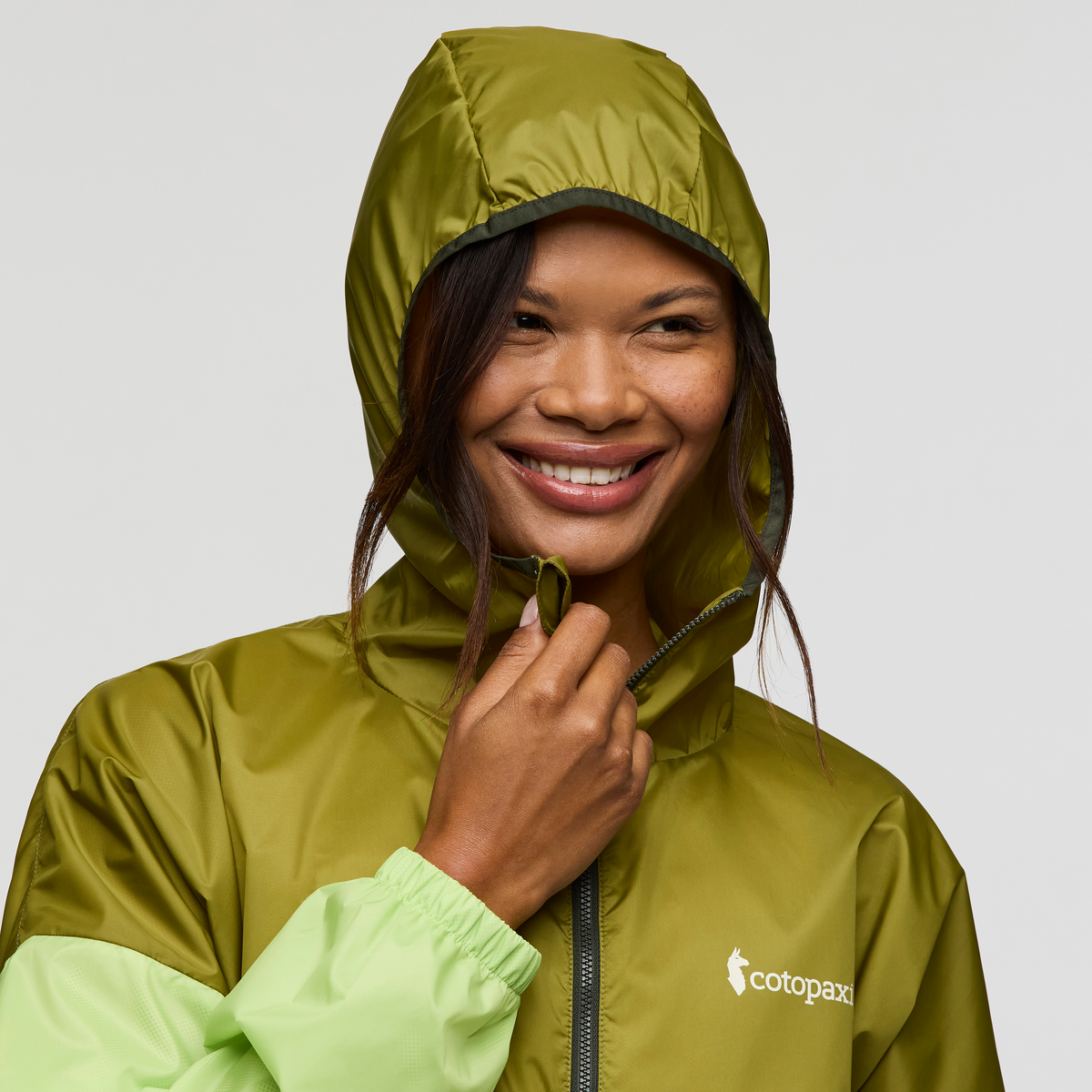 Lightweight Wind Coverage Teca Crop Jacket - Women s