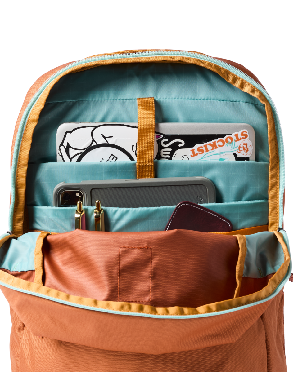 Lightweight Carry Chiquillo 26L Daypack - Cada Dia