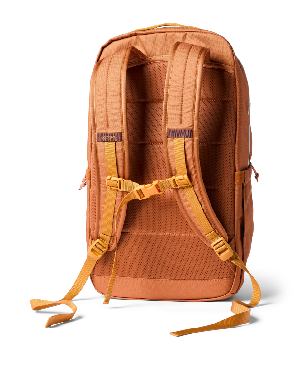 Lightweight Carry Chiquillo 26L Daypack - Cada Dia