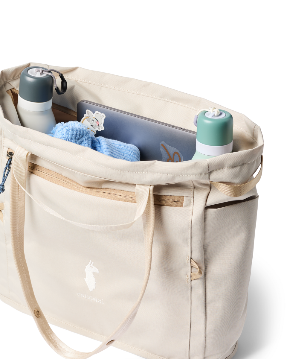 Roomy Everyday Carry Mente 22L Tote