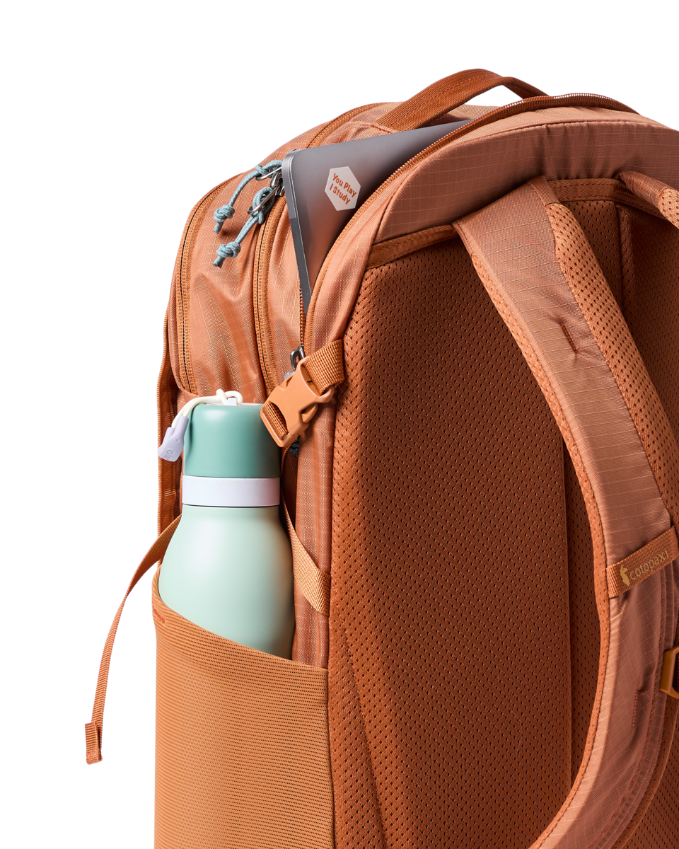 Lightweight Carry Mente 32L Daypack - Cada Dia