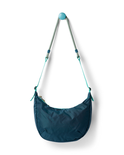 Versatile Hauling Trozo 8L Shoulder Bag - Cada Dia