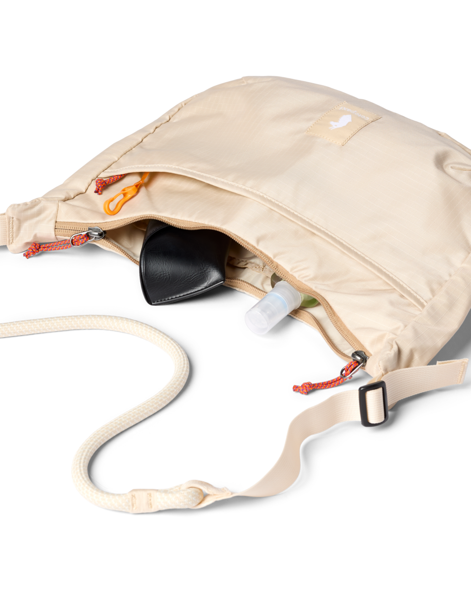 Versatile Hauling Trozo 8L Shoulder Bag - Cada Dia