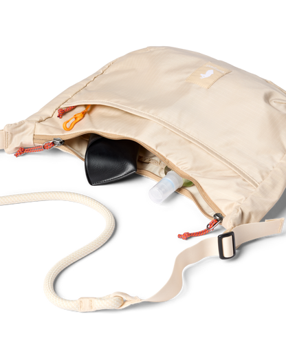 Versatile Hauling Trozo 8L Shoulder Bag - Cada Dia