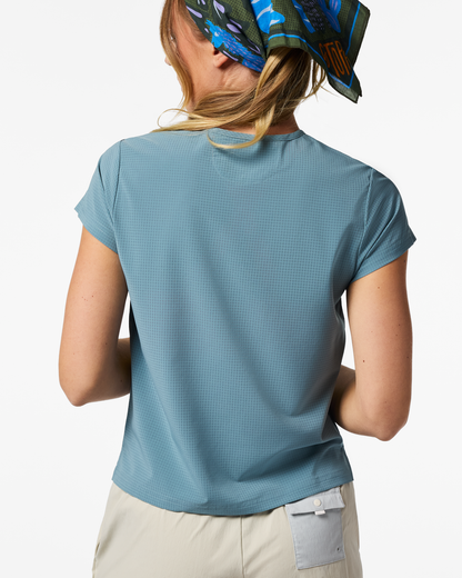 Casual Adventure Style Pulso Tech T-Shirt - Women s