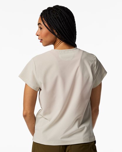Casual Adventure Style Pulso Tech T-Shirt - Women s