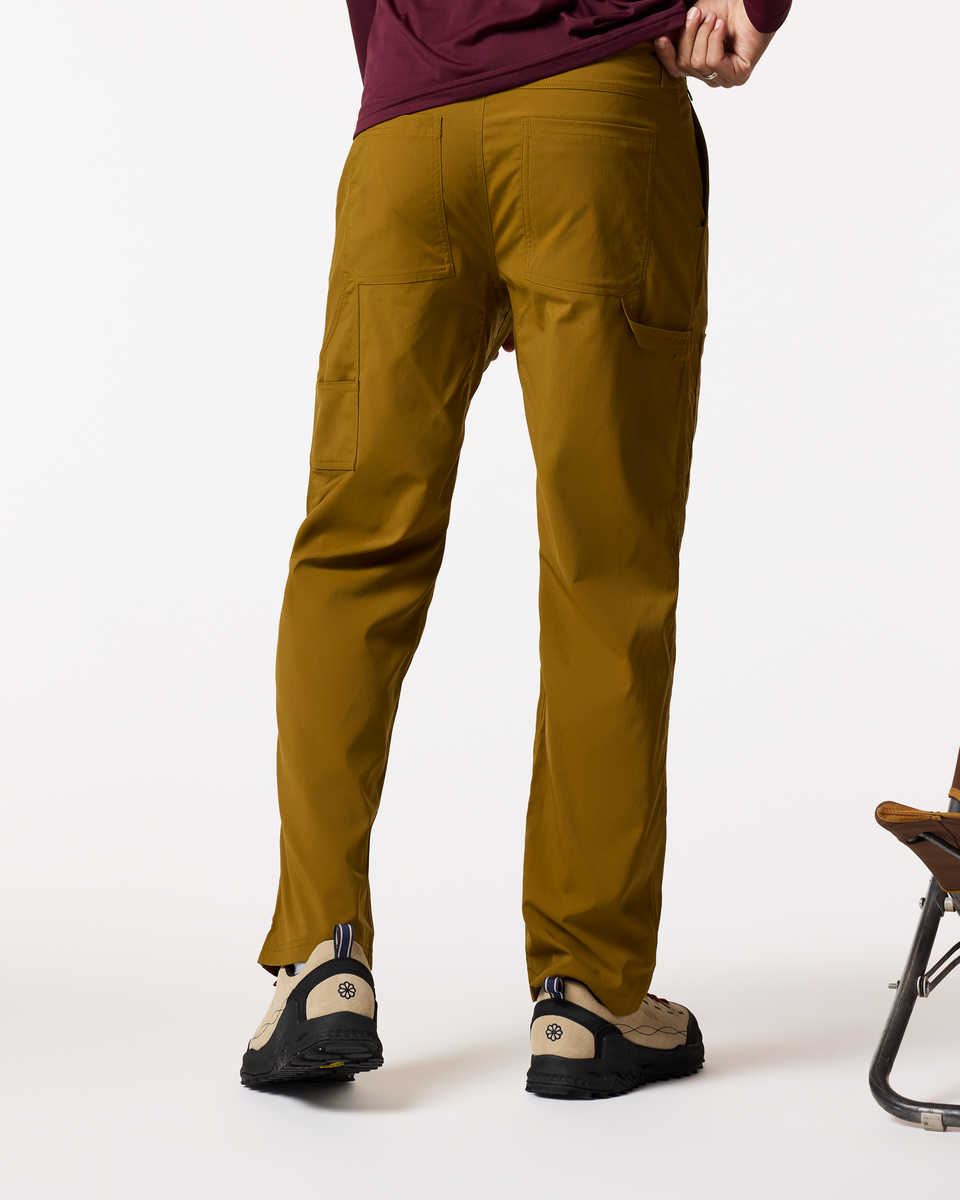 Versatile Outdoor Comfort Coraje Tech Utility Pant - Men s