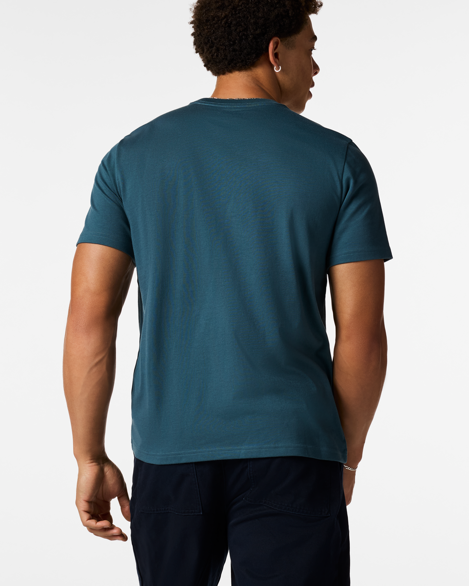 Soft Outdoor Essential Llama Icon T-Shirt - Men s