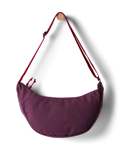 Roomy Everyday Carry Empacable 6L Crescent Bag