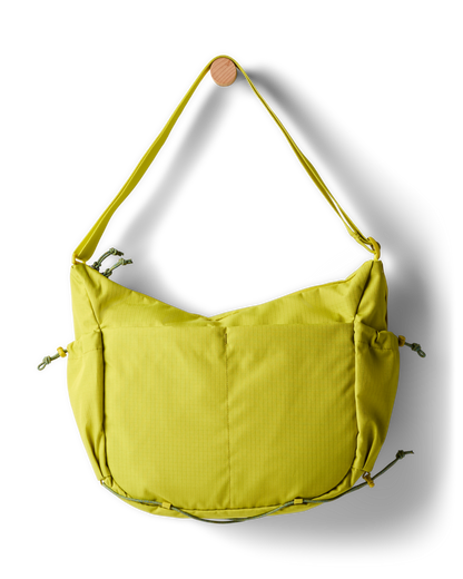 Versatile Hauling Viaje 12L Shoulder Bag