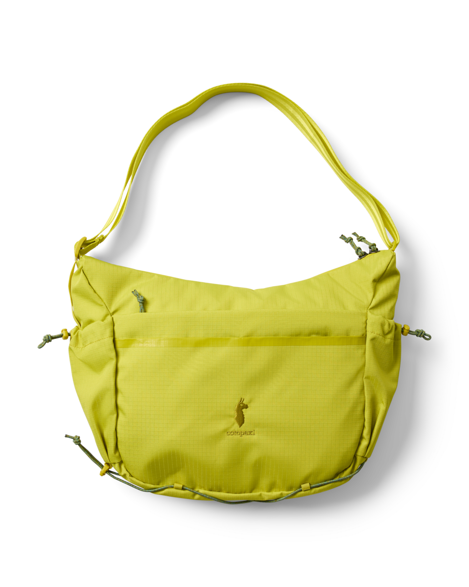 Versatile Hauling Viaje 12L Shoulder Bag