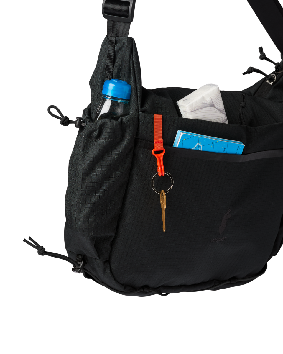 Versatile Hauling Viaje 12L Shoulder Bag