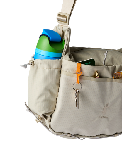 Versatile Hauling Viaje 12L Shoulder Bag