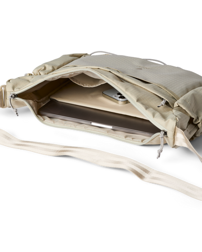Versatile Hauling Viaje 12L Shoulder Bag
