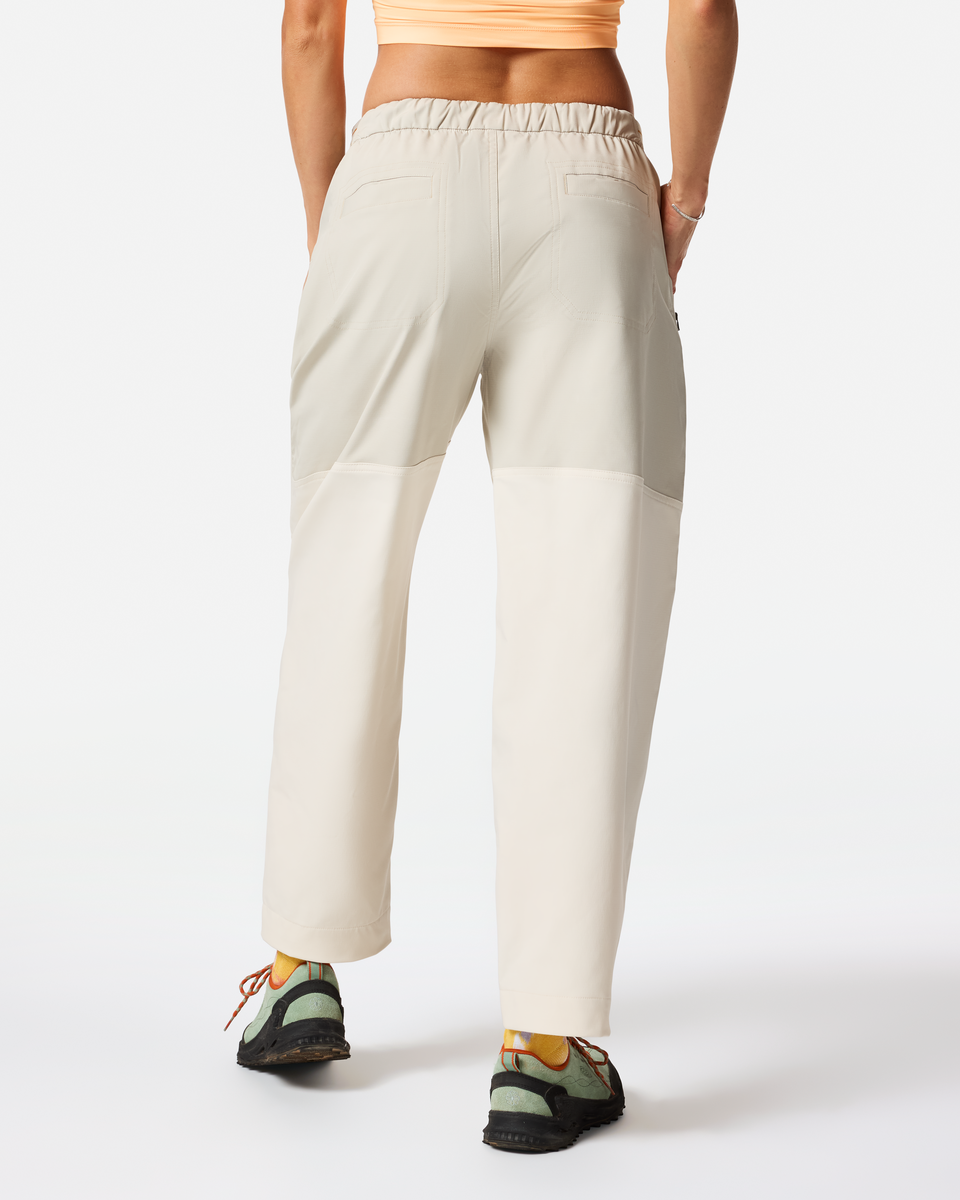 Active Everyday Wear Adelante Pant - Women s