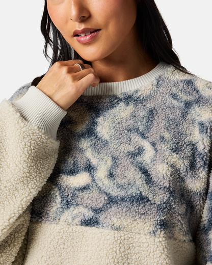 Soft Layering Warmth Amigazo Fleece Crew - Women s