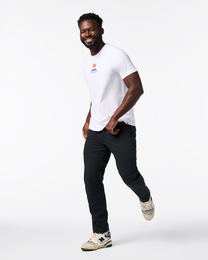 Casual Adventure Style Cotopaxi Mountain T-Shirt - Men s