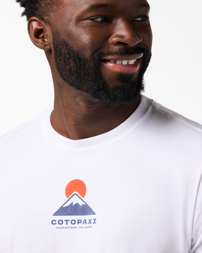 Casual Adventure Style Cotopaxi Mountain T-Shirt - Men s