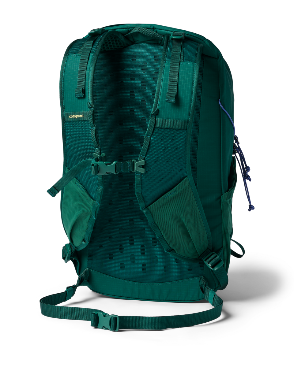 Lightweight Carry Elqui 24L Daypack