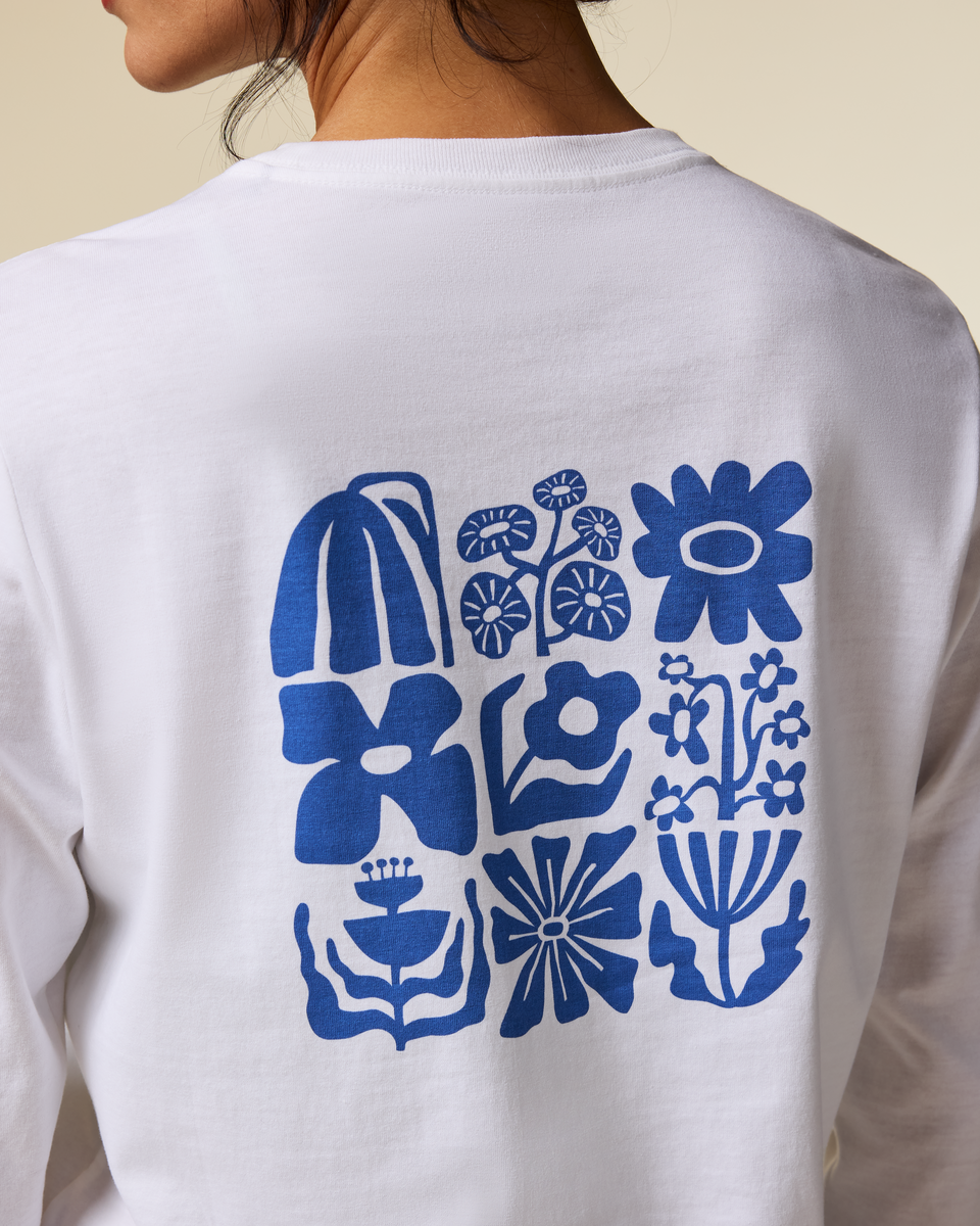 Casual Adventure Style Flower Patch Long-Sleeve T-Shirt - Women s