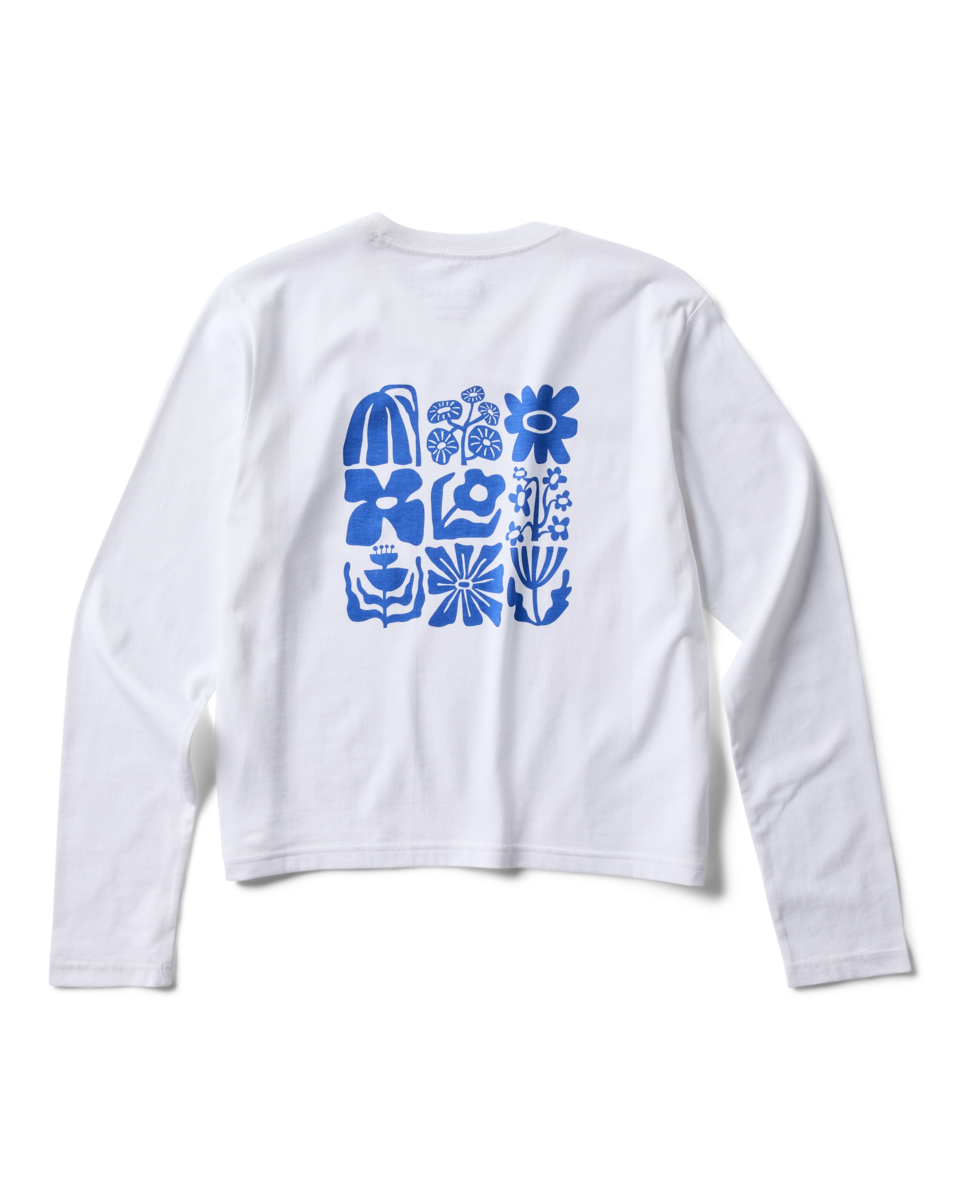Casual Adventure Style Flower Patch Long-Sleeve T-Shirt - Women s